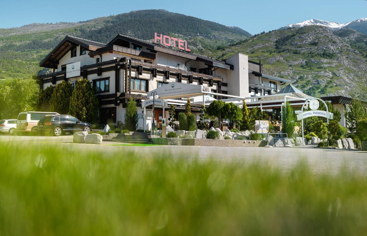 ホテル Relais Bayard Leuk エクステリア 写真