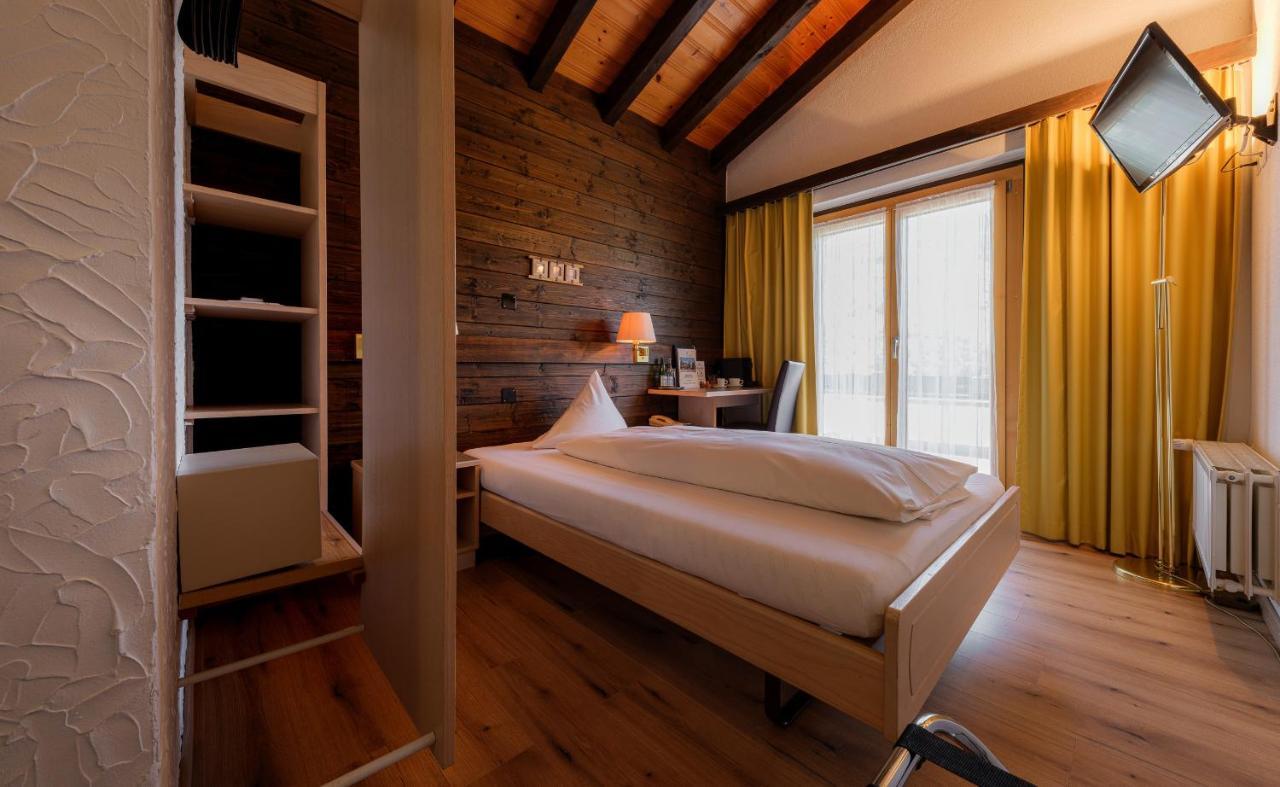 ホテル Relais Bayard Leuk エクステリア 写真