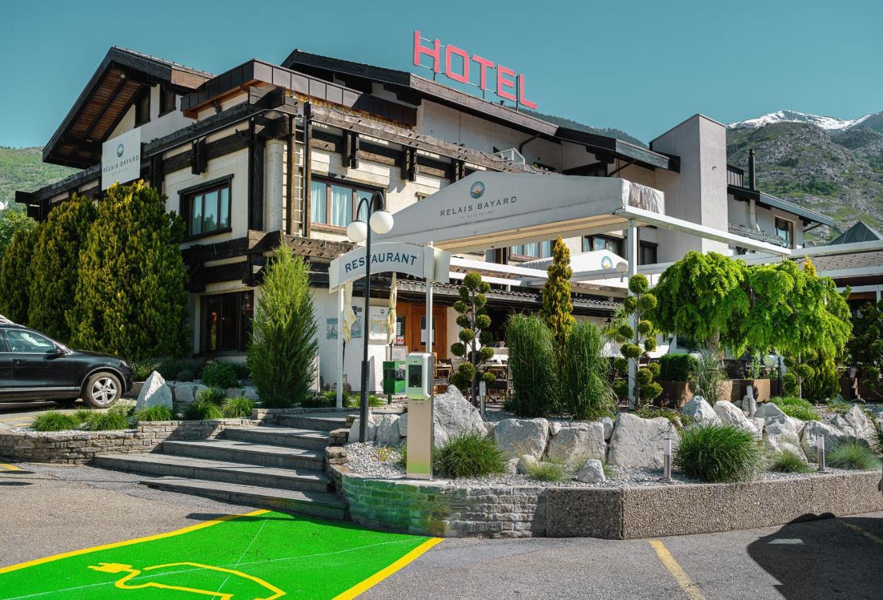 ホテル Relais Bayard Leuk エクステリア 写真