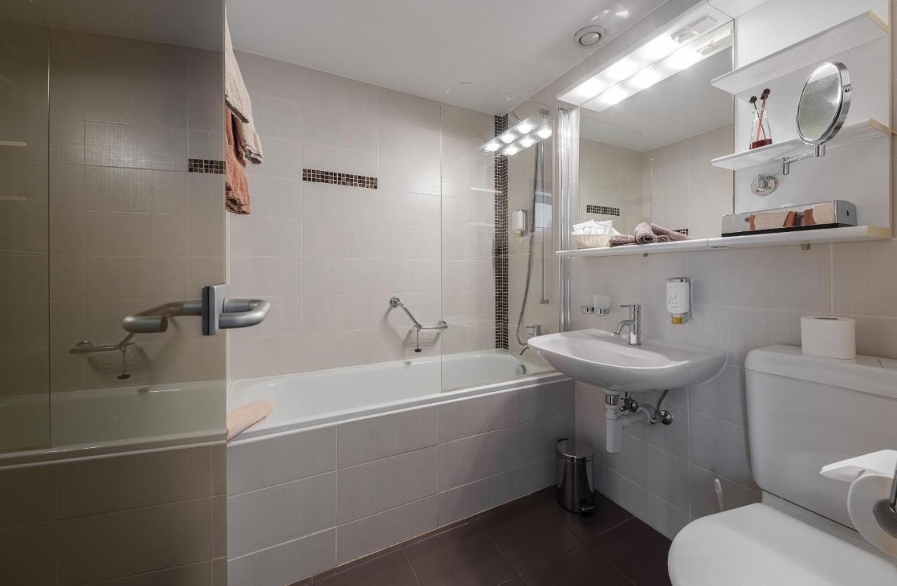 ホテル Relais Bayard Leuk エクステリア 写真
