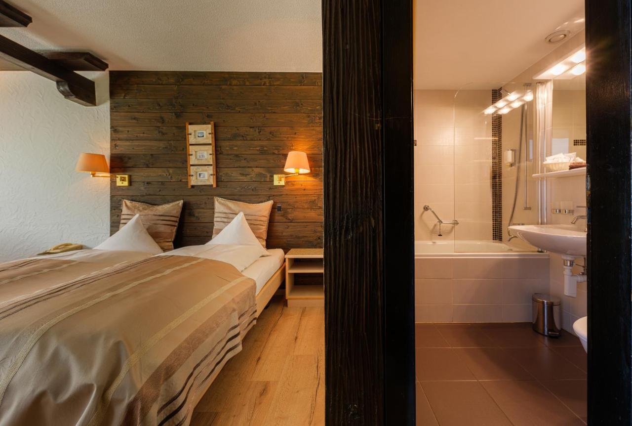ホテル Relais Bayard Leuk エクステリア 写真