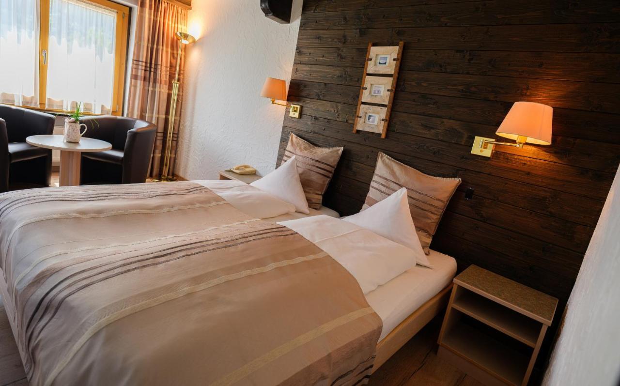 ホテル Relais Bayard Leuk エクステリア 写真