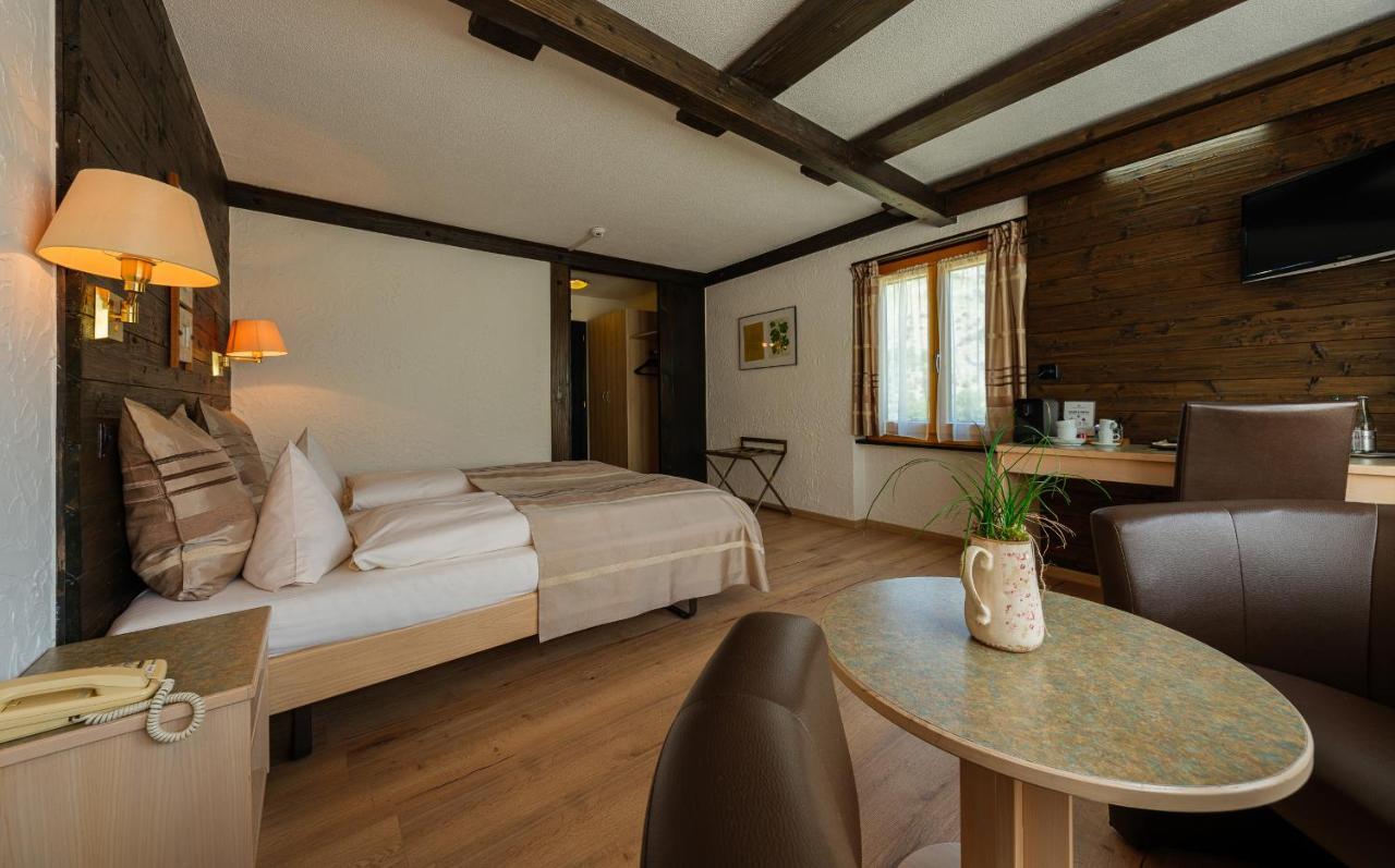 ホテル Relais Bayard Leuk エクステリア 写真