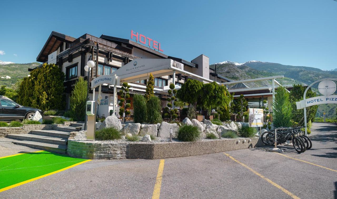 ホテル Relais Bayard Leuk エクステリア 写真