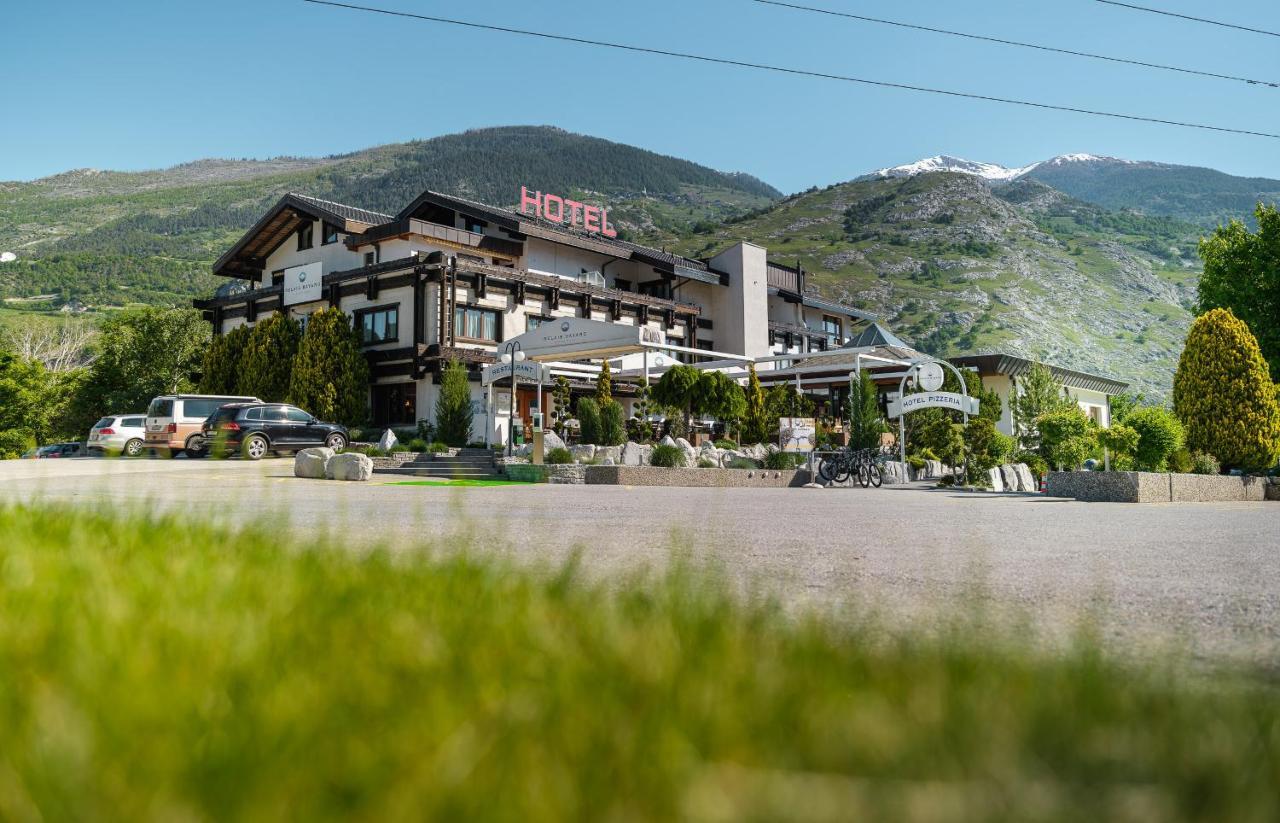 ホテル Relais Bayard Leuk エクステリア 写真