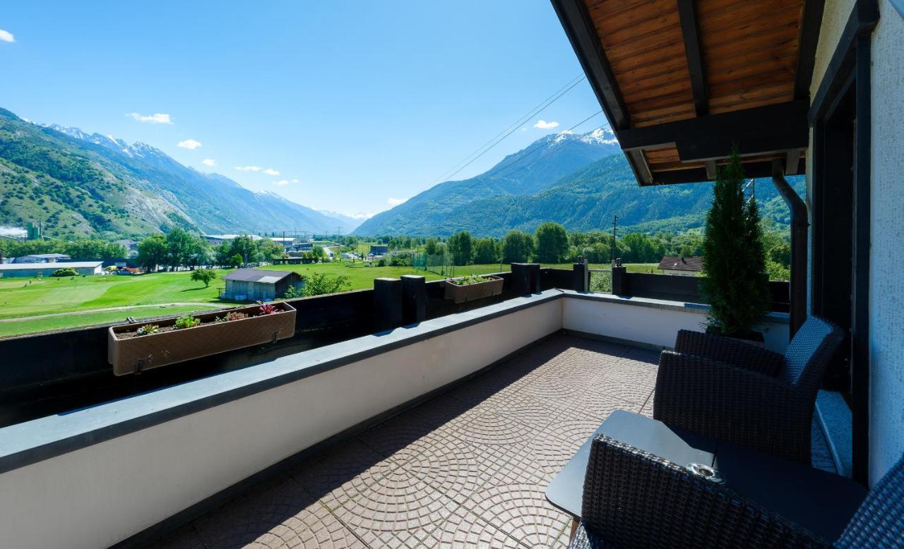 ホテル Relais Bayard Leuk エクステリア 写真