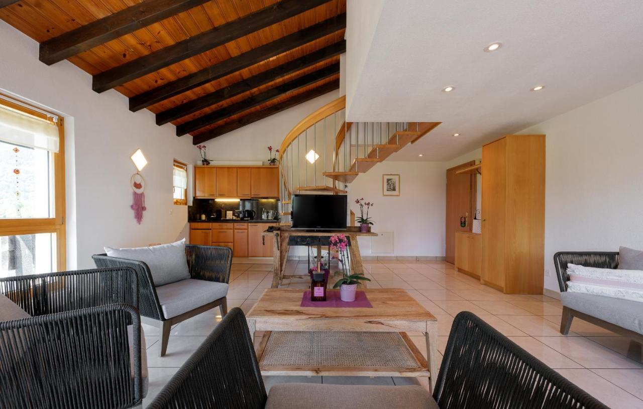 ホテル Relais Bayard Leuk エクステリア 写真