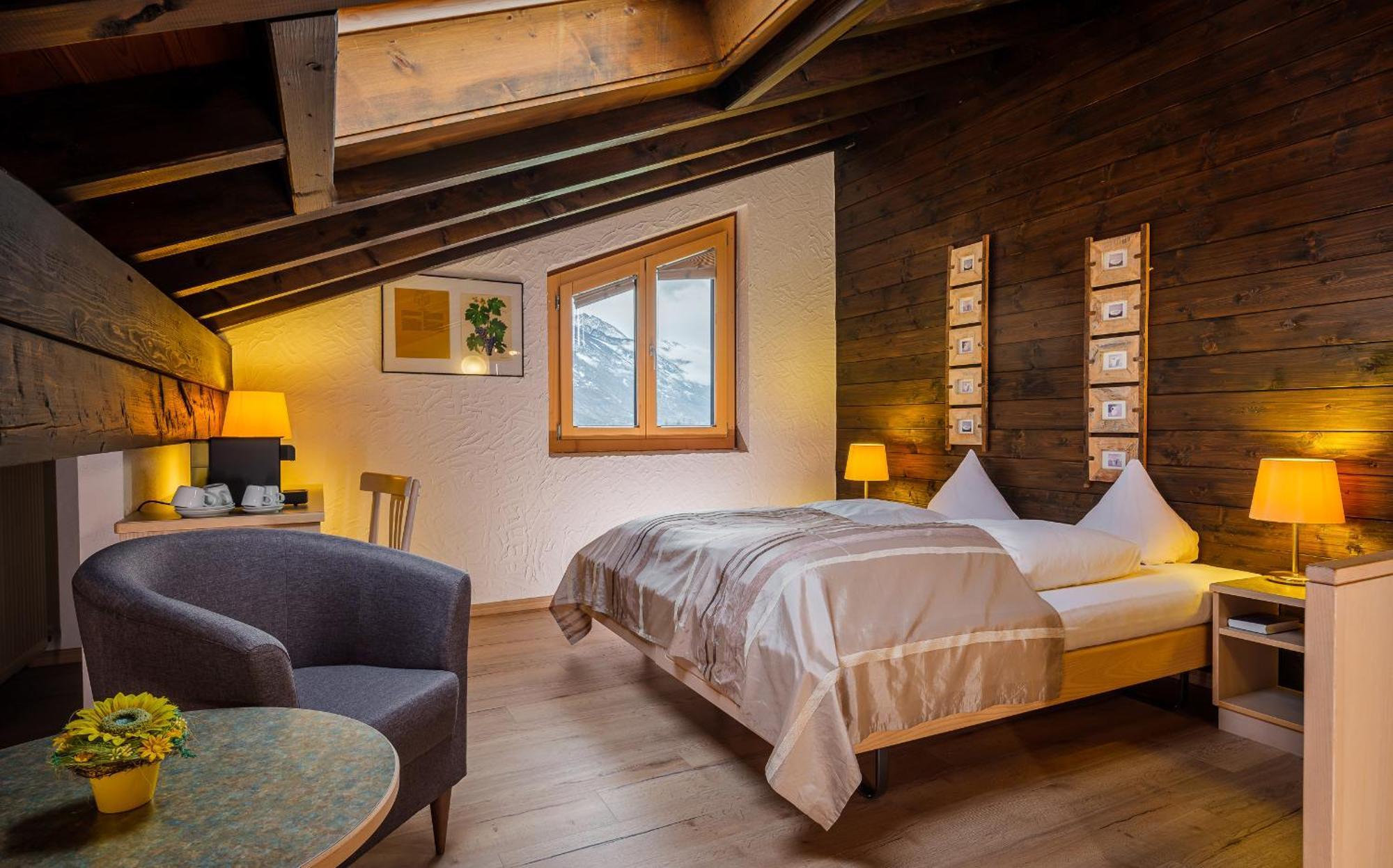 ホテル Relais Bayard Leuk エクステリア 写真